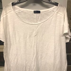 Gap white XL t-shirt with trim design
